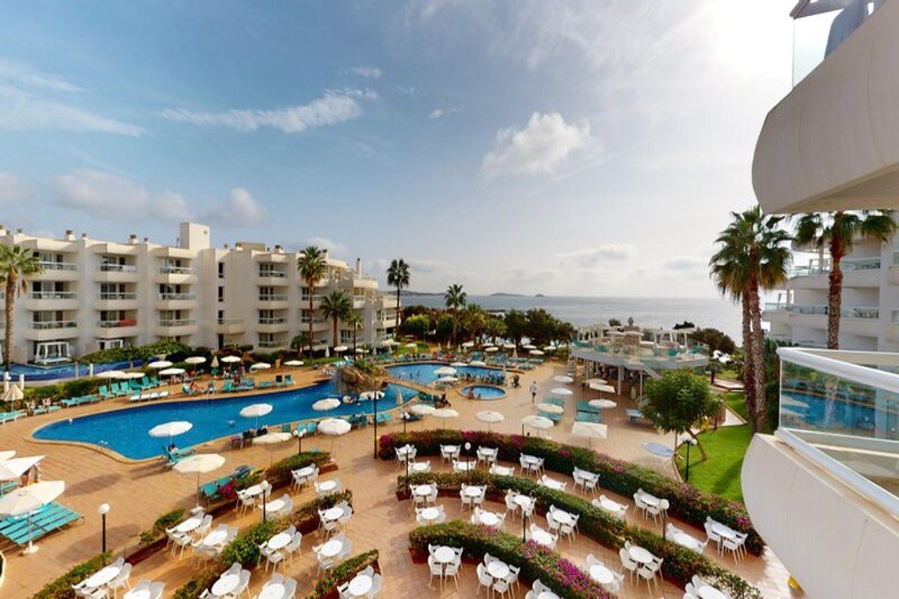 Aparthotel Tropic Garden Santa Eularia des Riu Exteriér fotografie