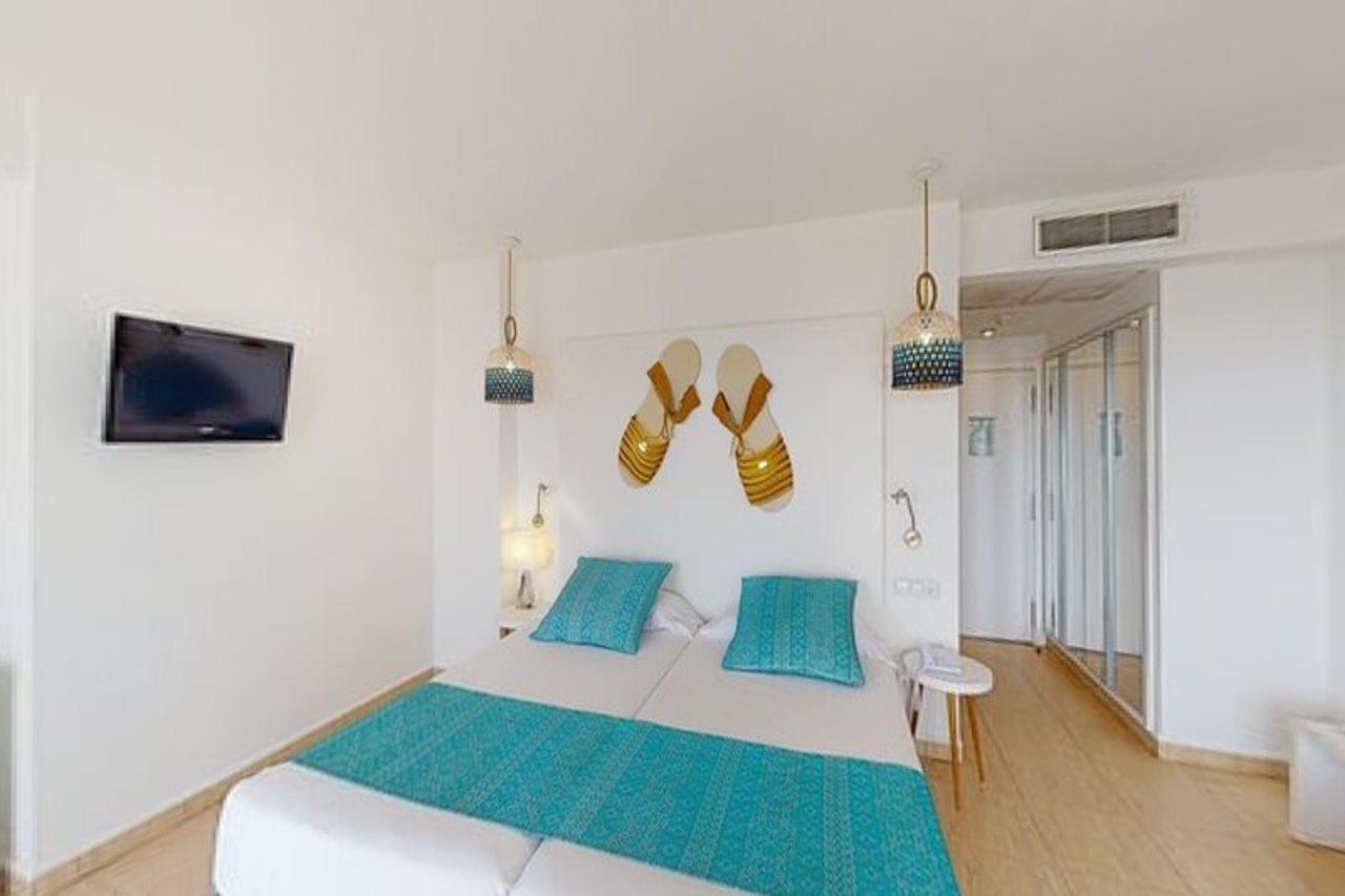Aparthotel Tropic Garden Santa Eularia des Riu Exteriér fotografie